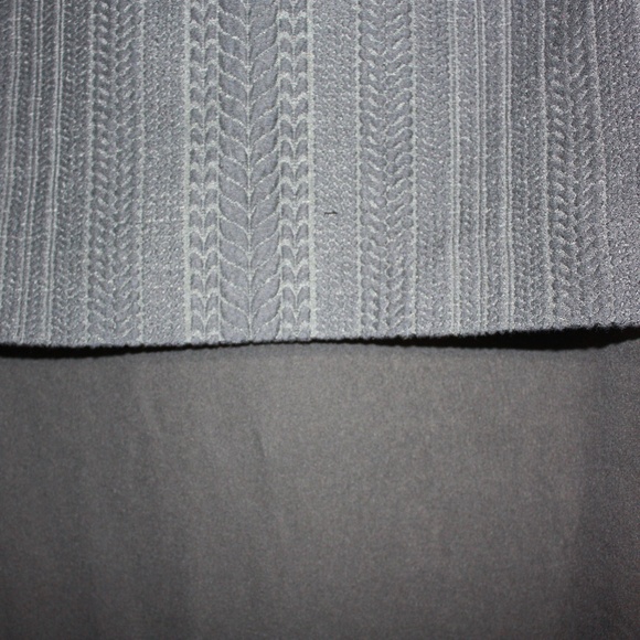 🎉🎉BCBG MAXAZRIA Mini skirt underlay mesh - Picture 4 of 4